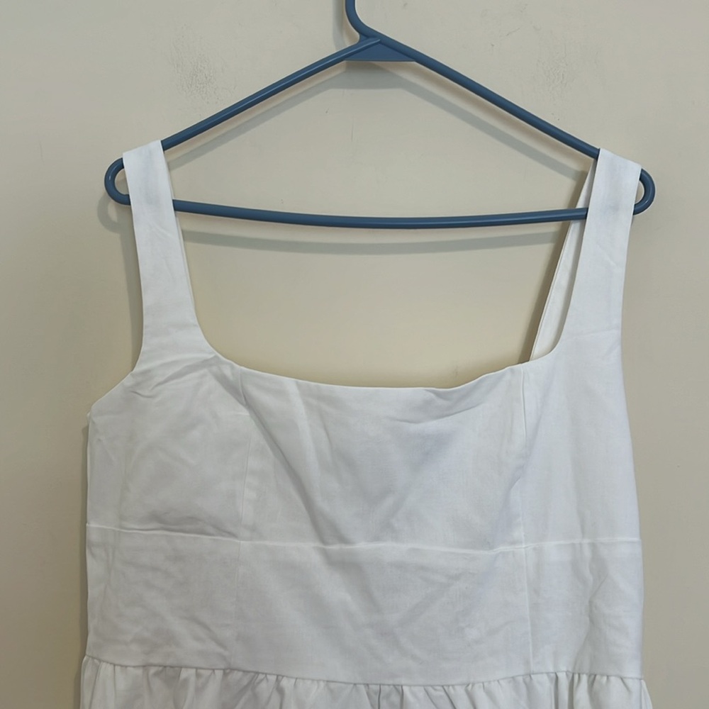 Women’s Midi Dress in White - Classic Sleeveless Summer Dress - Picture 5 of 9
